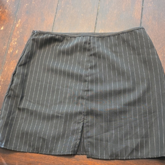 Black Corset with Pink Lacing and Skirt - Picture 7 of 8